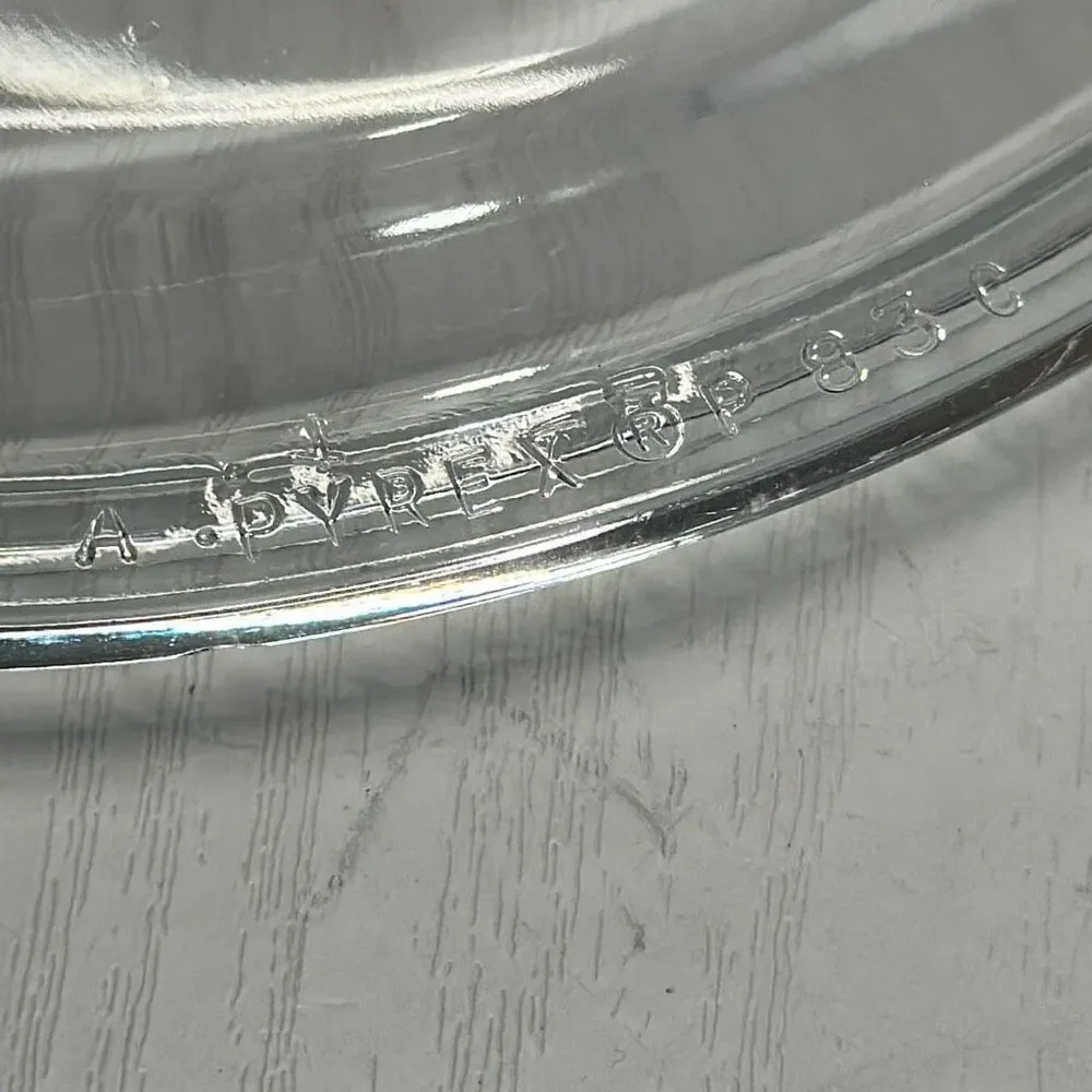Vintage Corning Ware Plain White MW-83-B Browning Dish Pan with Lid‎ P83C Footed